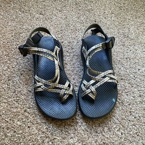 Chacos Women’s Grey and Cream Strappy Sandals